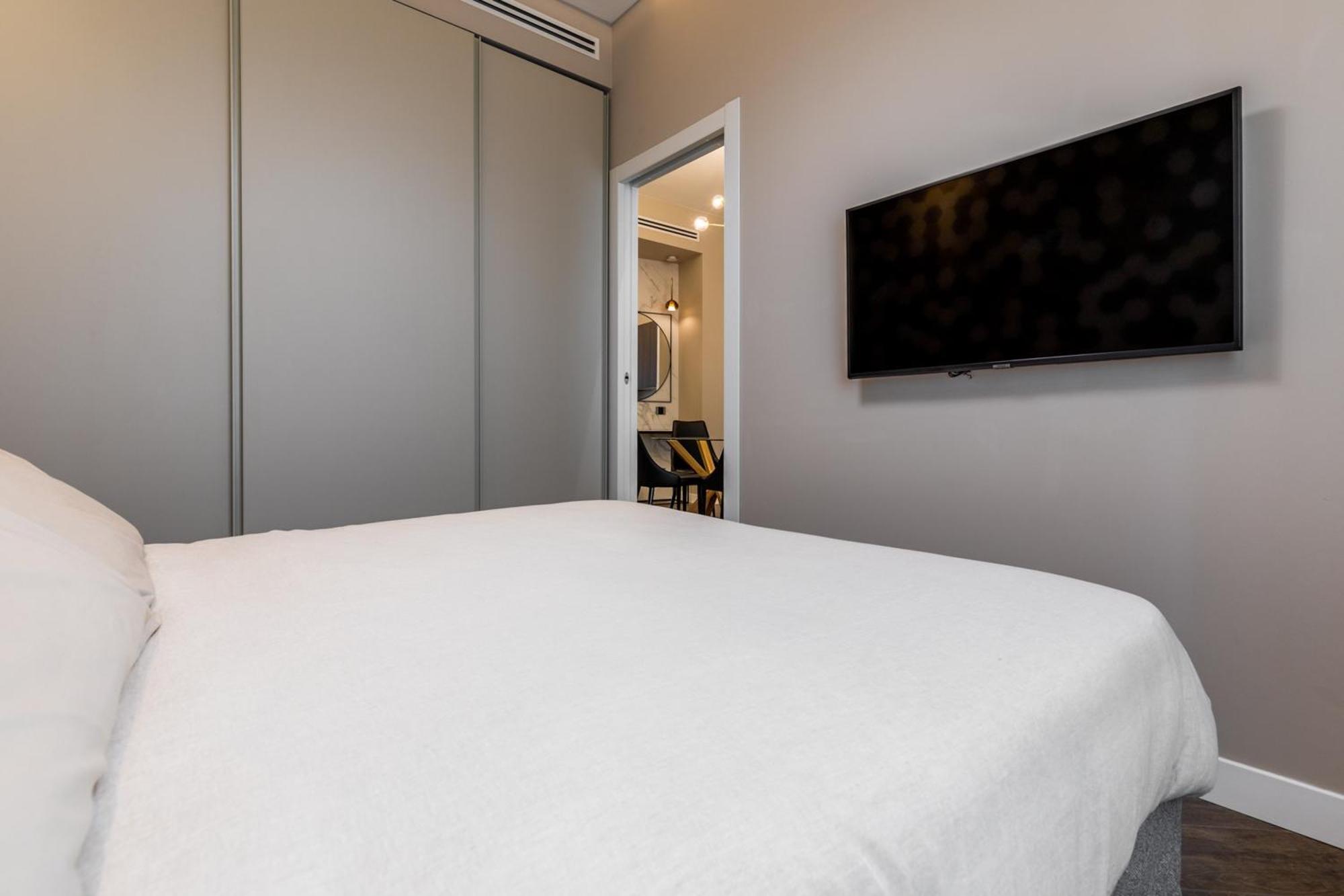 Duomo Elegant Apartment Милан Экстерьер фото